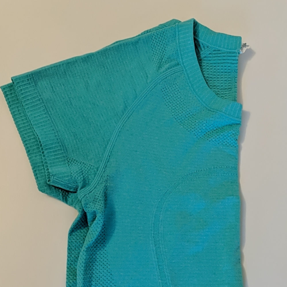 Swiftly Tech Short Sleeve Crew